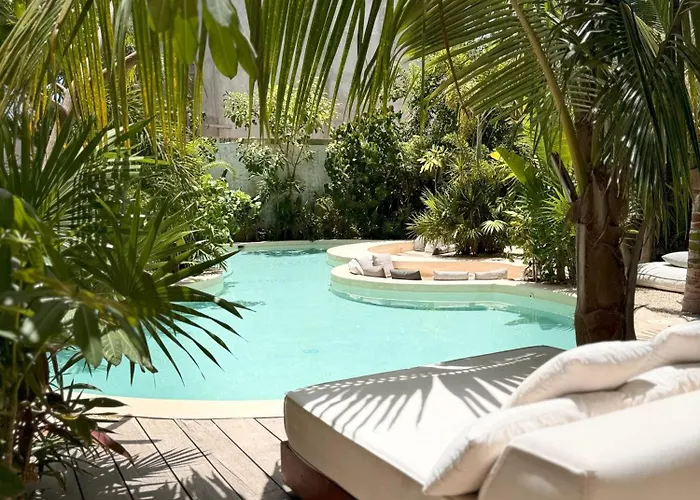 Jungle Chic Suites By Marea